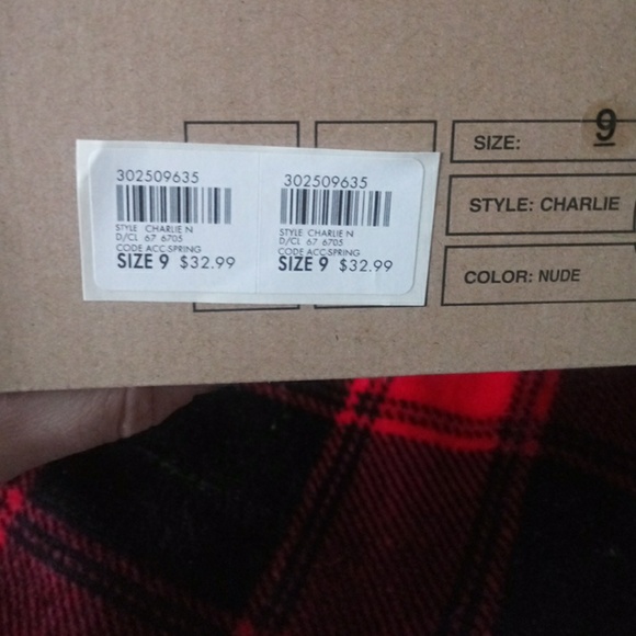 NWT patent faux leather strappy heels - Picture 8 of 8